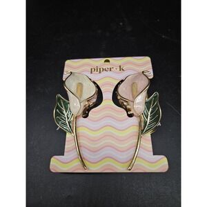 New with Tag ⚜️🌷⚜️ Piper K Calla Lilly Enamel Hair Claw Metal Clip Set of 2